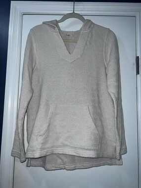 Faherty Cream V‑Neck Hooded Pullover Sweater